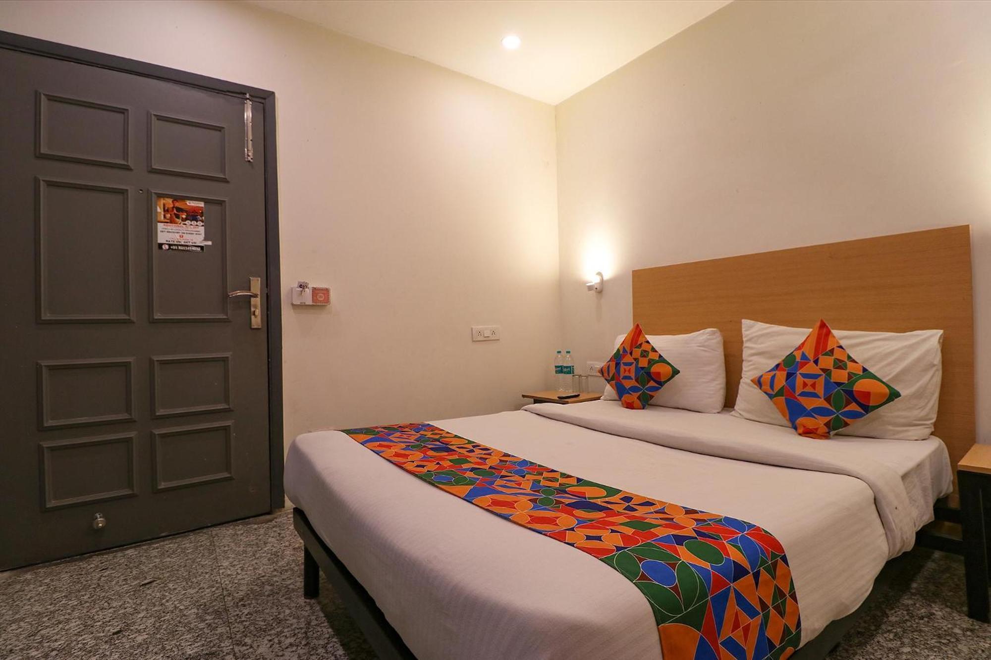 Fabhotel La Serene Punjabi Bagh New Delhi Extérieur photo